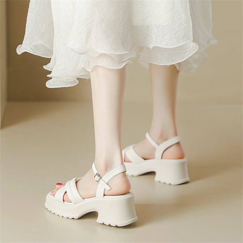 New Casual for 2024 Summer Women Wearing High end Heels Not Tired Soft Thick Soles Non slip Sandals Lhshoe