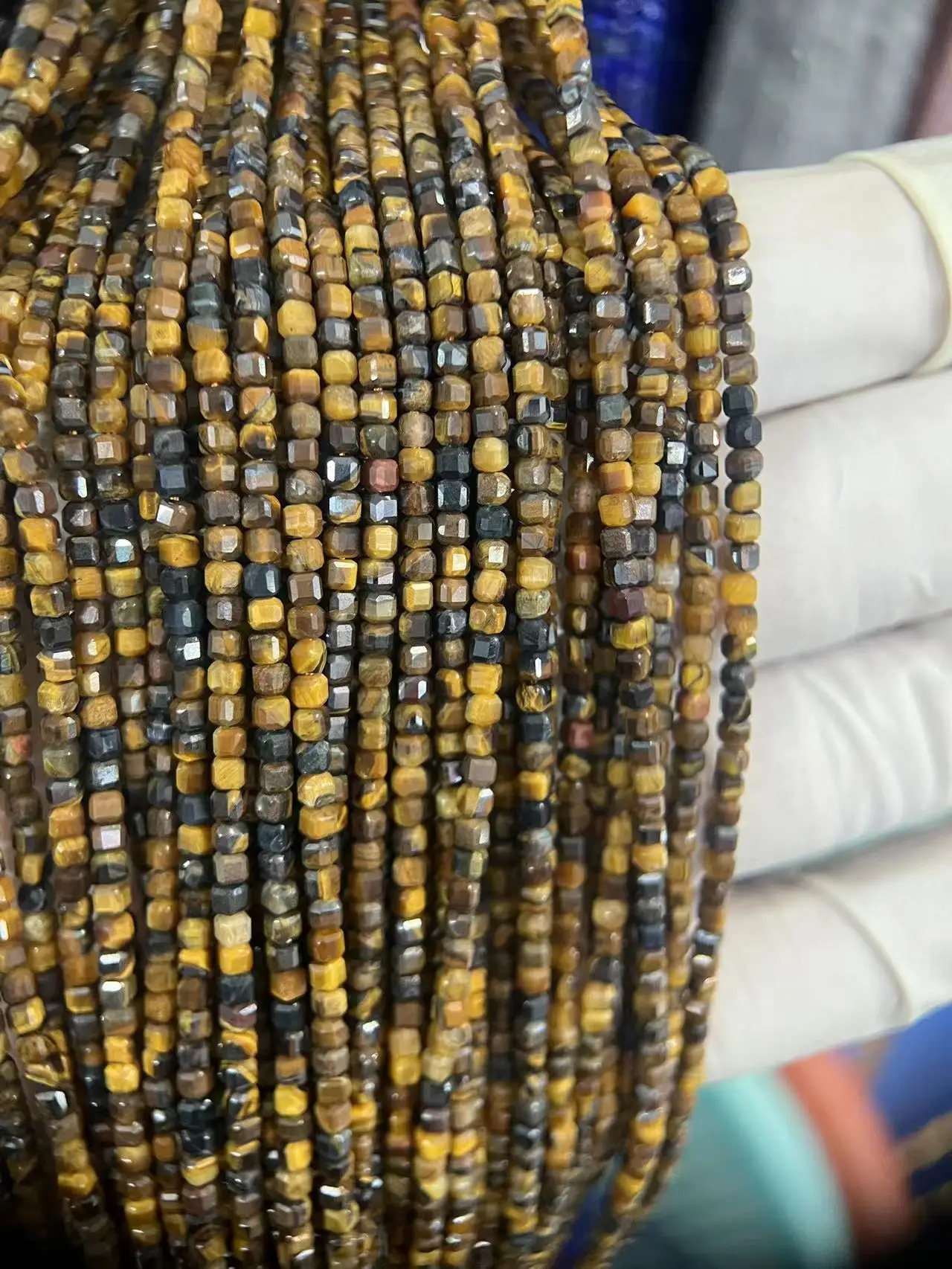 Natural Tiger Eye Stone 2*2mm Faceted Cube Yellow Gemstone Cubic Delicate Seed Beads For Jewelry Accessories Making