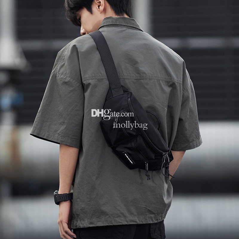 Designer men's high-end chest bag sports nylon fashionable and simple crossbody shoulder bag zipper classic retro handbag pocket money bag hobo c