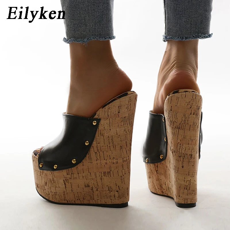 Eilyken High Quality Wedge Woman Slippers Fashion Rivet Design Peep Toe Platform Gladiator Sandals Outdoor Summer Shoes Black e52f b83