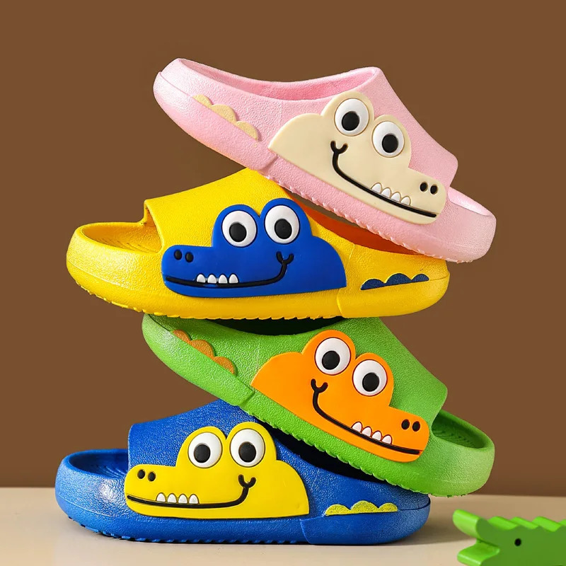 Cartoon childrens slippers open toe anti slip home bathroom shoes baby slippers summer soft soled apartment shoes boys 240516