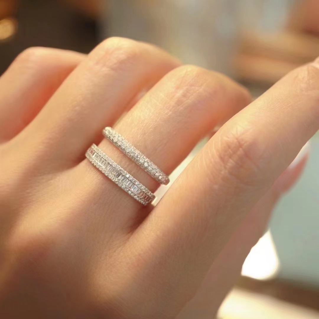 Exquisite Sier Princess Cut Topaz Ring: Wedding Band for Women