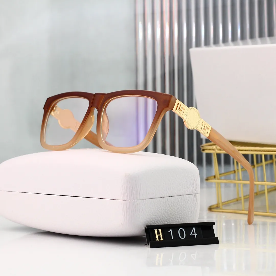 Designer Luxury Sunglasses Women Men Eyeglasses Outdoor Shades Square Frame Fashion Classic Lady Sun glasses Mirrors UV Protection High Quality With Box 104