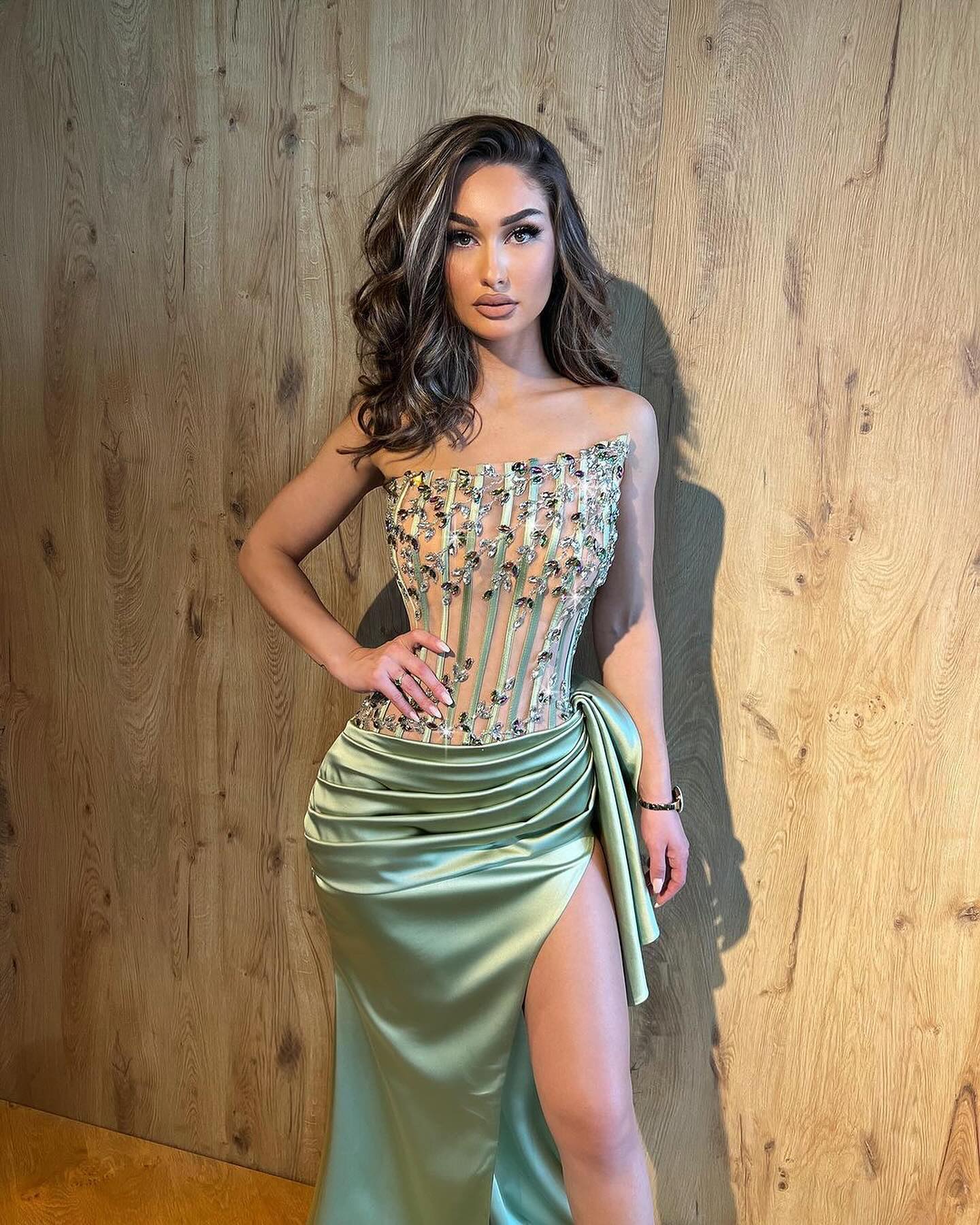 Sage Satin Prom Dress Crystal Illusion Strapless Evening Vestidos De Gala Split Pleats Formal Long Dresses For Special Ocns