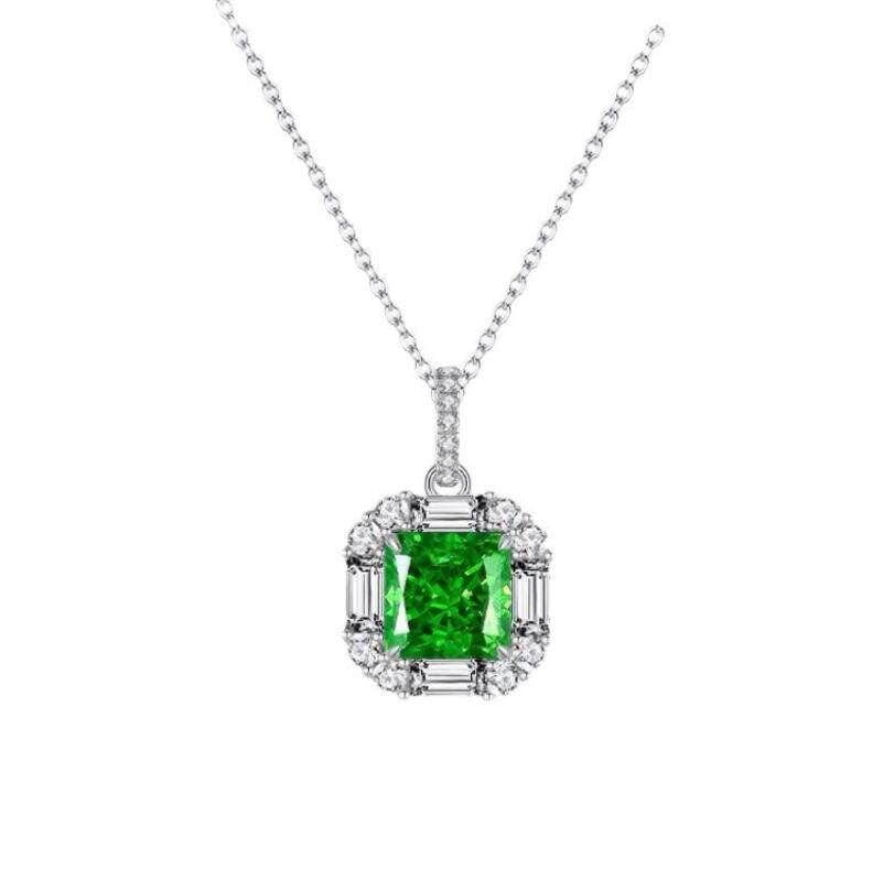 Choucong Brand Designer Square Pendant Luxury Jewelry 925 Sterling Silver Princess Cut Emerald CZ Diamond Party Promise Women Beach Women Clavicle Nec