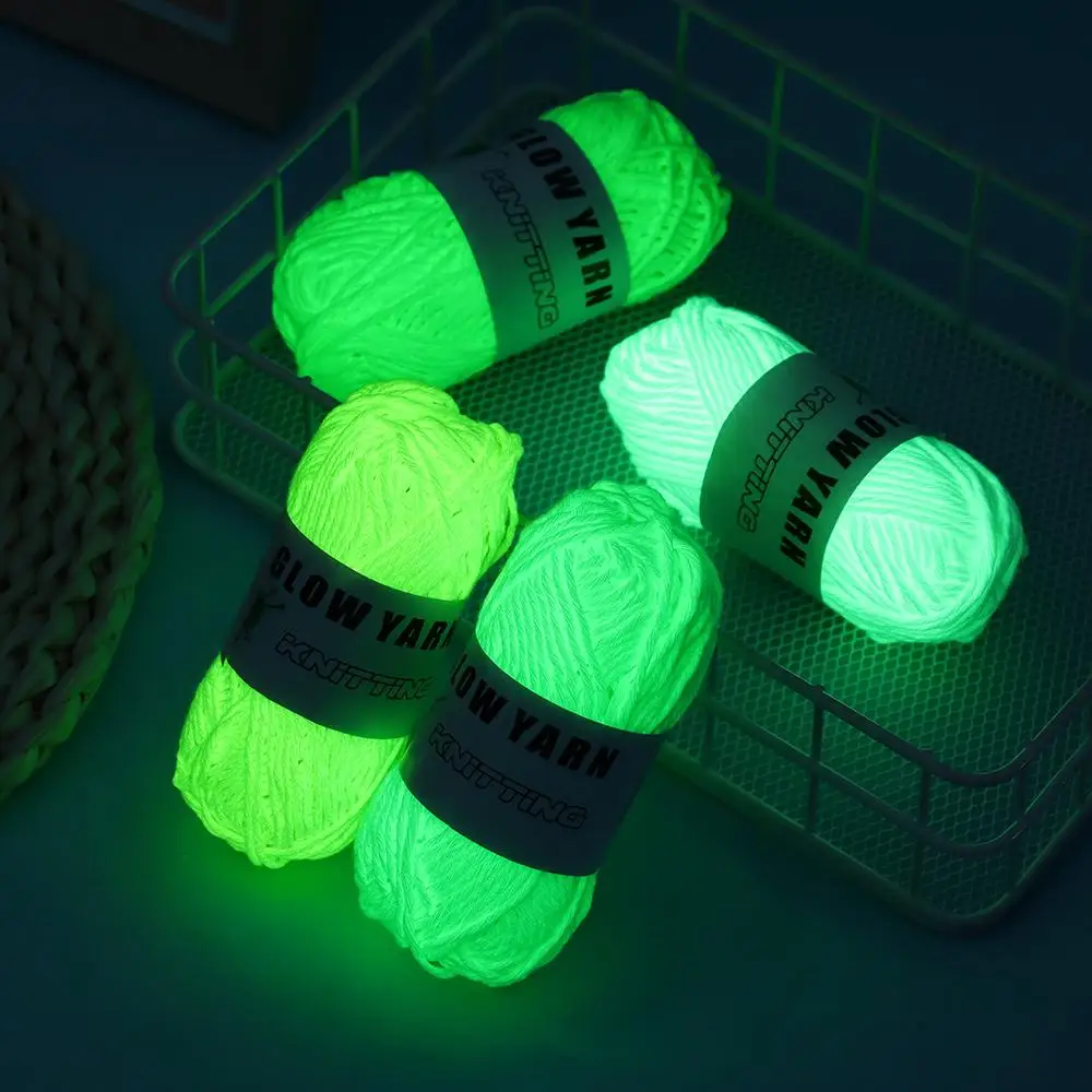 Yarn Novel Glow Functional in the Dark Polyester Luminous Chunky Yarn smile