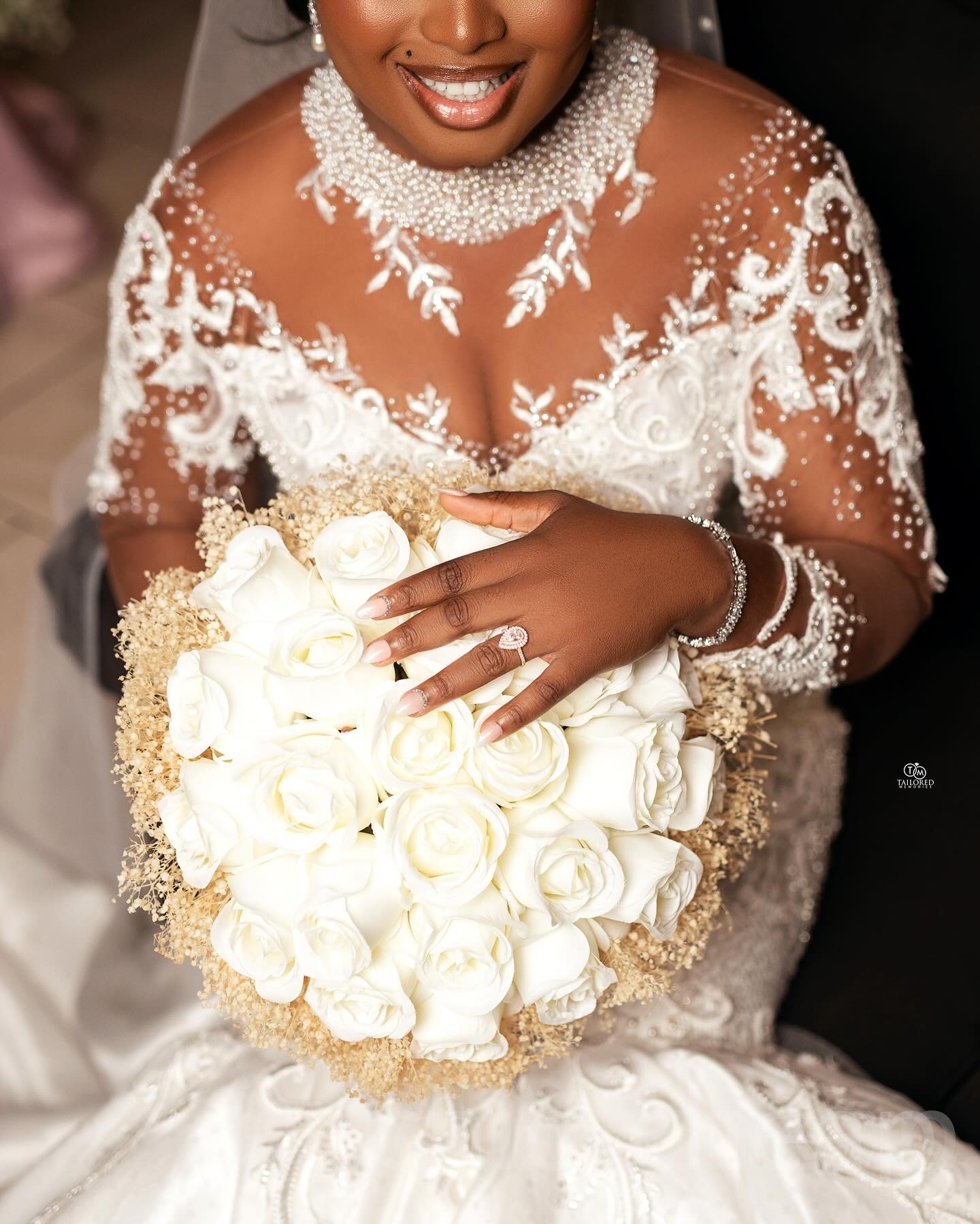 2024 Arabic Aso Ebi Plus Size White Mermaid Wedding Dress Pearls Beaded Lace Vintage Satin Bridal Gowns Dresses Zj0445 1102