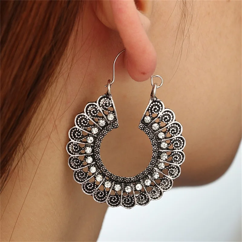 Earring Ethnic HuaTang Vintage Geometric Antique Sier Color Gold Hollow Flower Drop Earring Piercing Earring Statement Jewelry smile