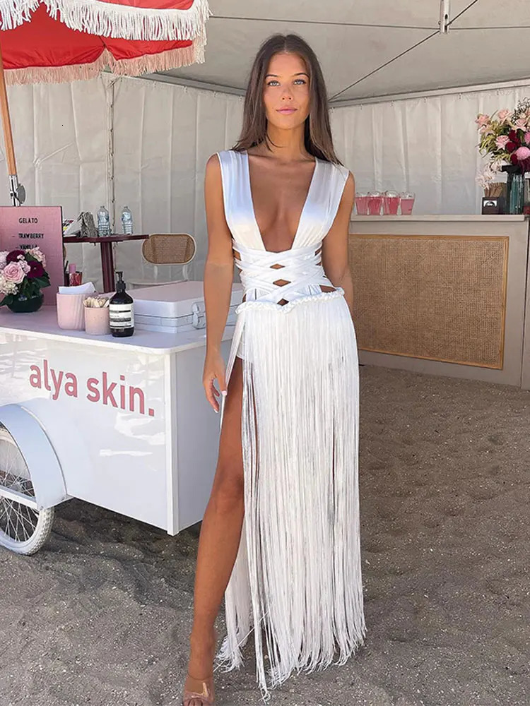 Sexy Tassles Deep V-neck Hollow Long Dress Womens Fashion Lace Top Sleeveless Patch Work Dress Womens Beach Club Party Dress 240524