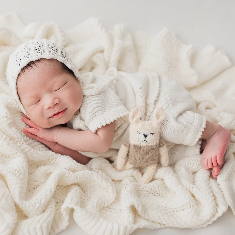 Lacy Newborn Girls Clothes for Baby Photography Props Knitted White Baby Girl Costume Newborn Photo Shoot Accessorie