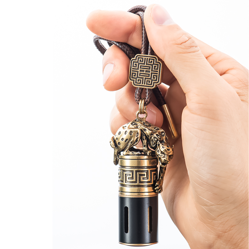 Metal + Leather Luxury Animal Design Car Fragrance Retro Style Auto Car Air Freshener Good Smell Hanging Car Perfume Decoration