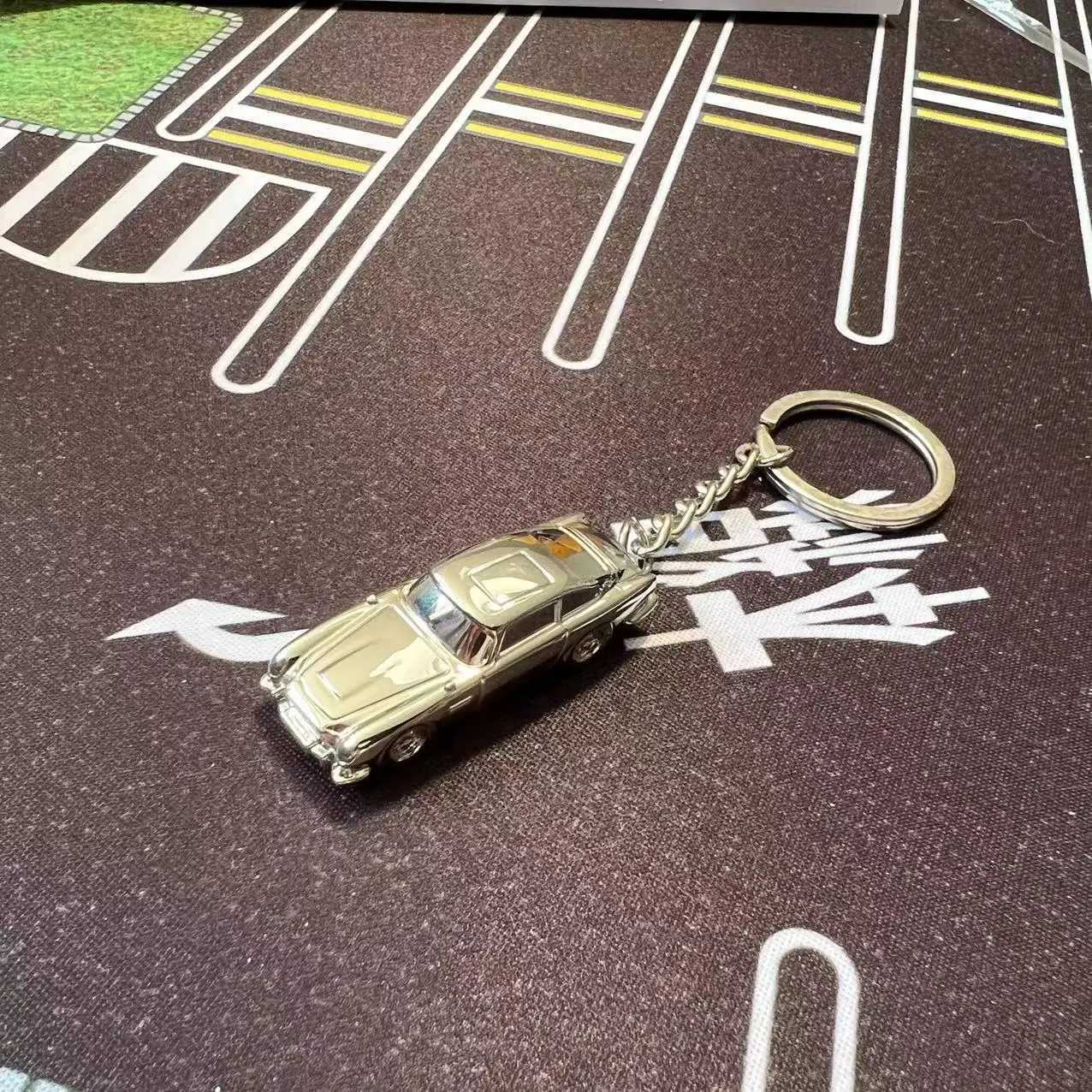Cars Diecast Model Cars 007 Keychain Model Car d240527