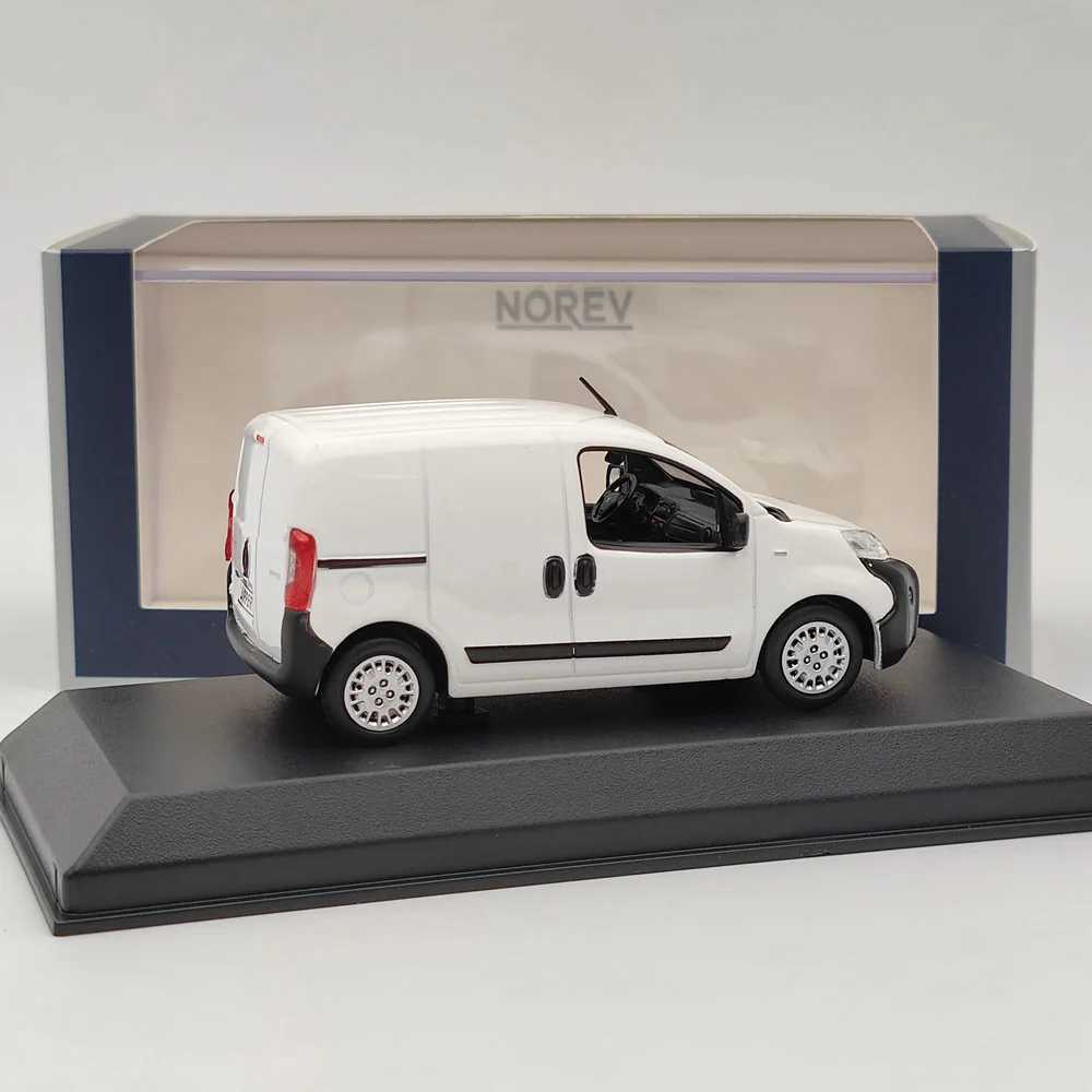 Cars Diecast Model Cars 1/43 Norev Bipper Van Diecast Car Christmas Gift Series White d240527
