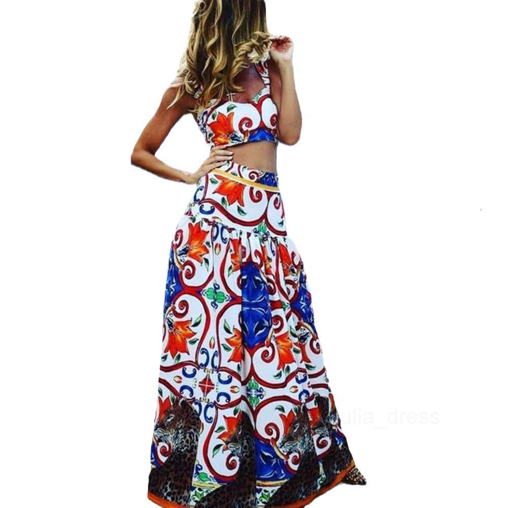 2024 Spring/Summer New Womens Sexy and Elegant Hanging Strap Printed Dress Set Beach Skirt two-piece