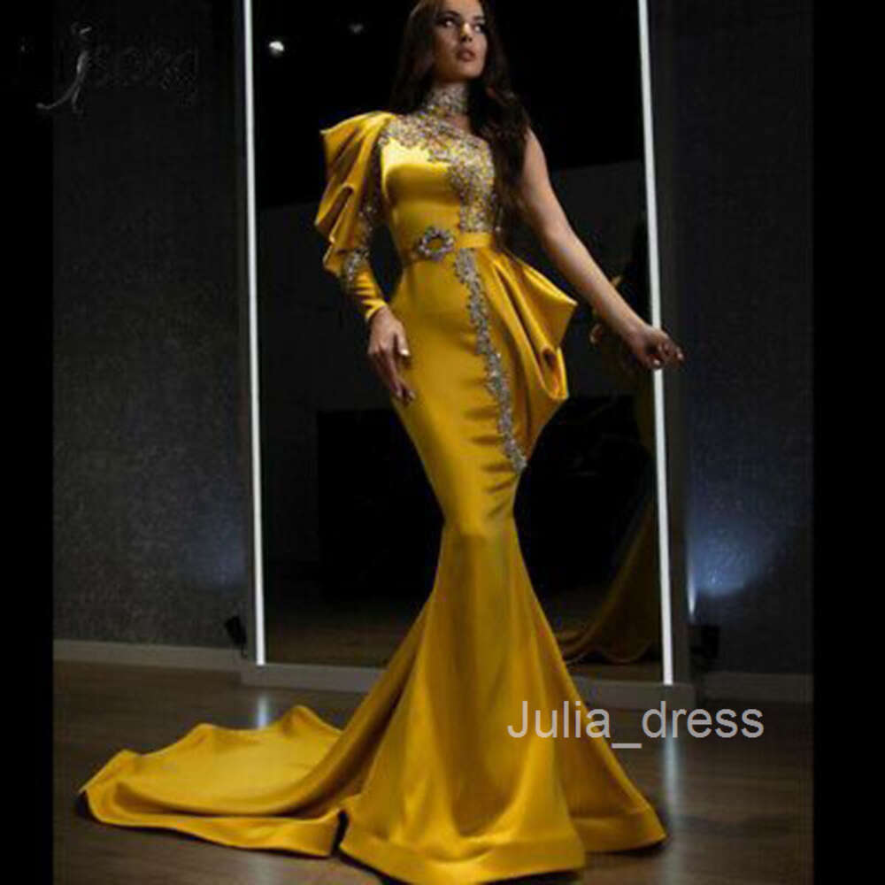 2024 New Evening Dress Womens Dress Sprinkled Gold High Collar Dress Banquet Dress