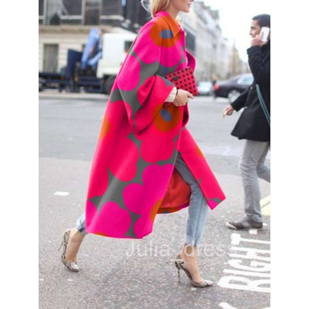 New product in autumn and winter of 2023 long flare sleeve coat printed loose trench coat for women