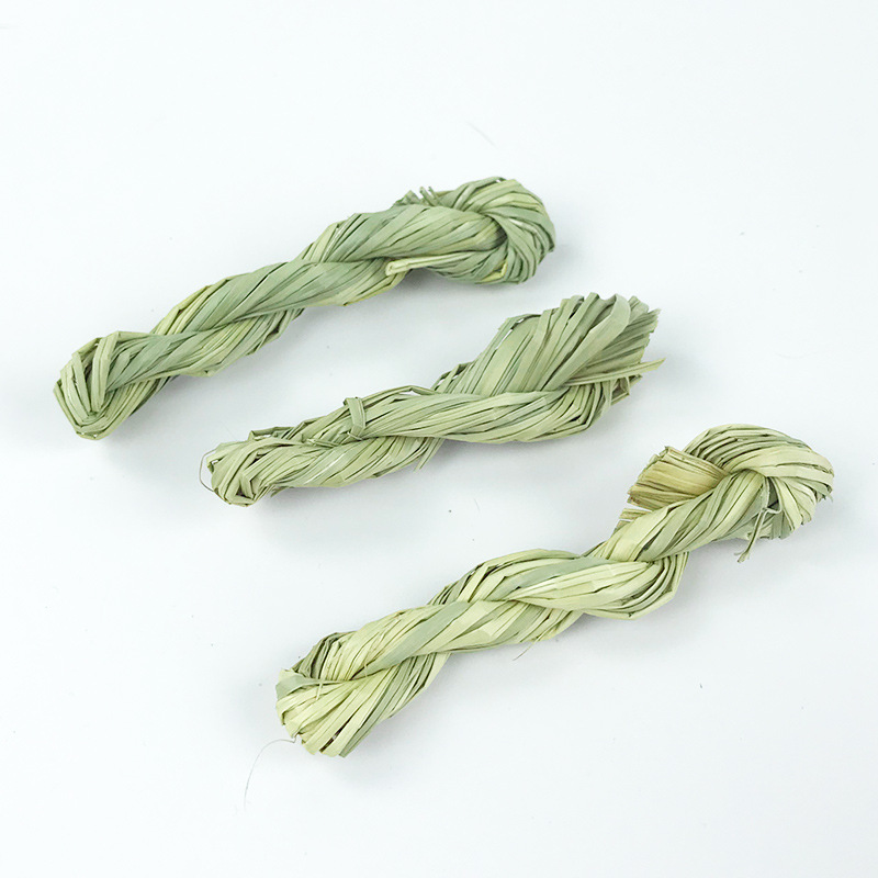 Interactive Grass Ball Grass Ring Pet Teeth Grinding Toys Hamster Rabbit Chew Toy Tooth Green Small Animal Molar Accessories