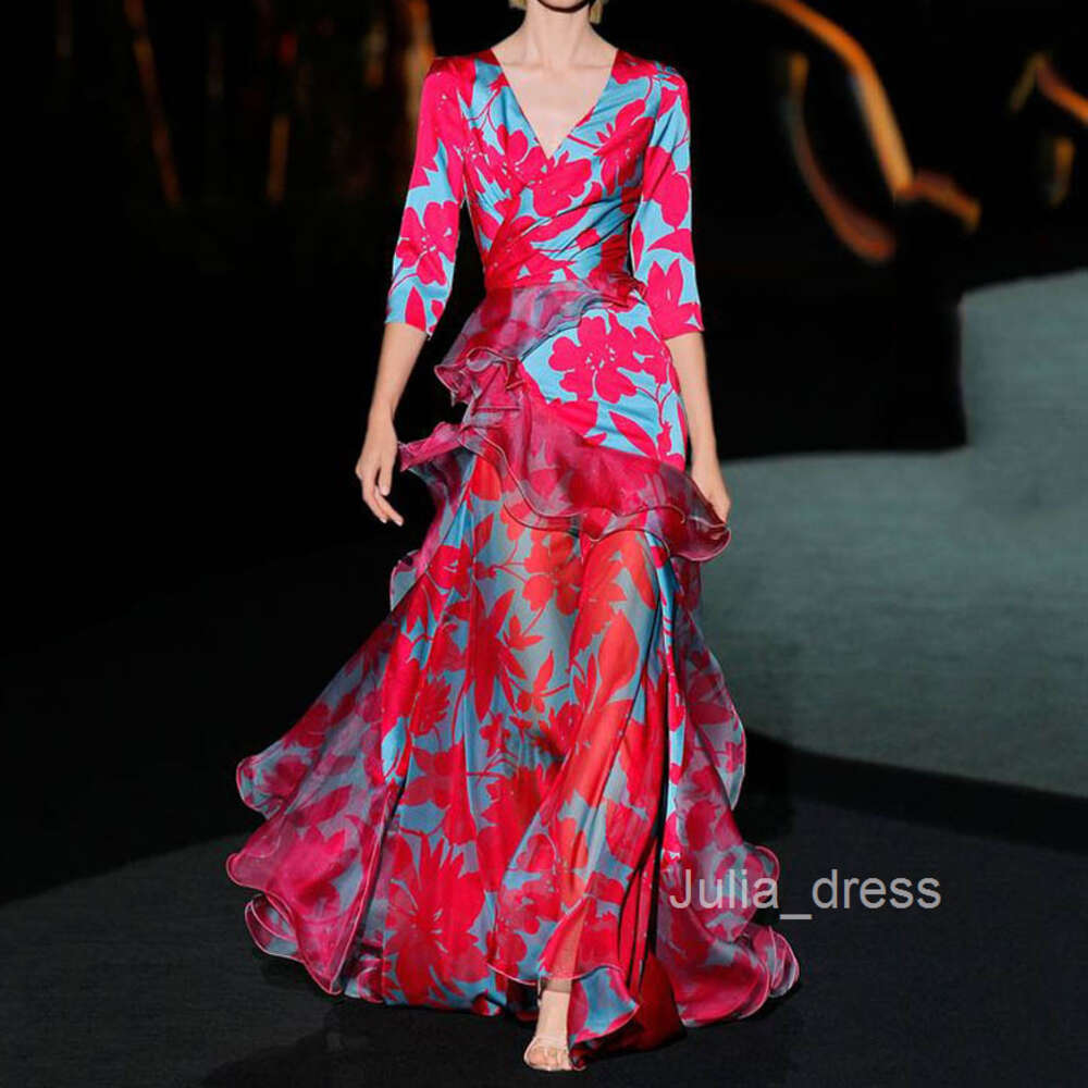 New Dress Style Womens Printed Maple Leaf Slim Fit Multi layered V-neck Long Dress