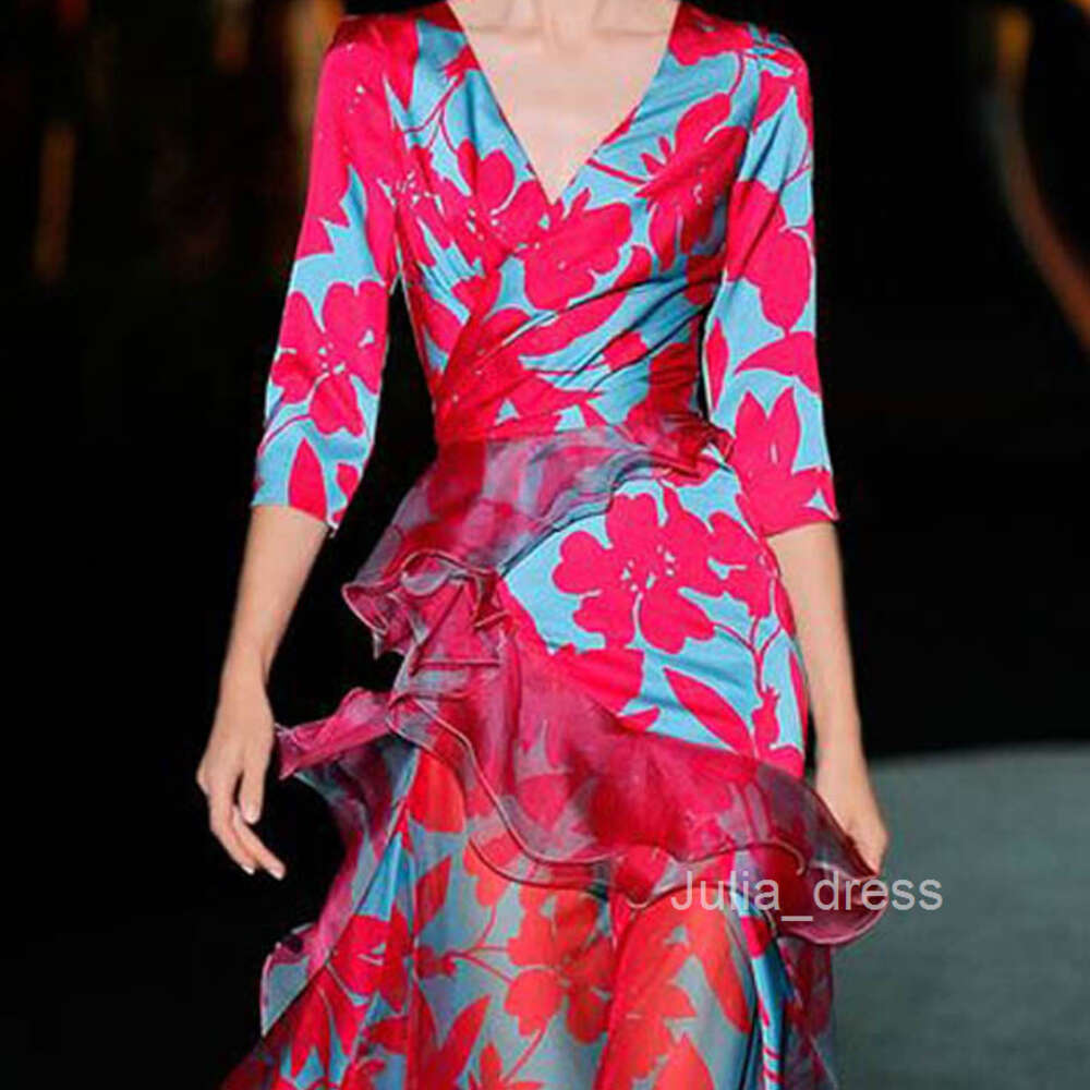 New Dress Style Womens Printed Maple Leaf Slim Fit Multi layered V-neck Long Dress
