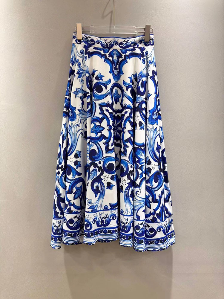 Elegant summer vacation set a1 women's short spaghetti strap top paired with blue and white porcelain skirt 2026