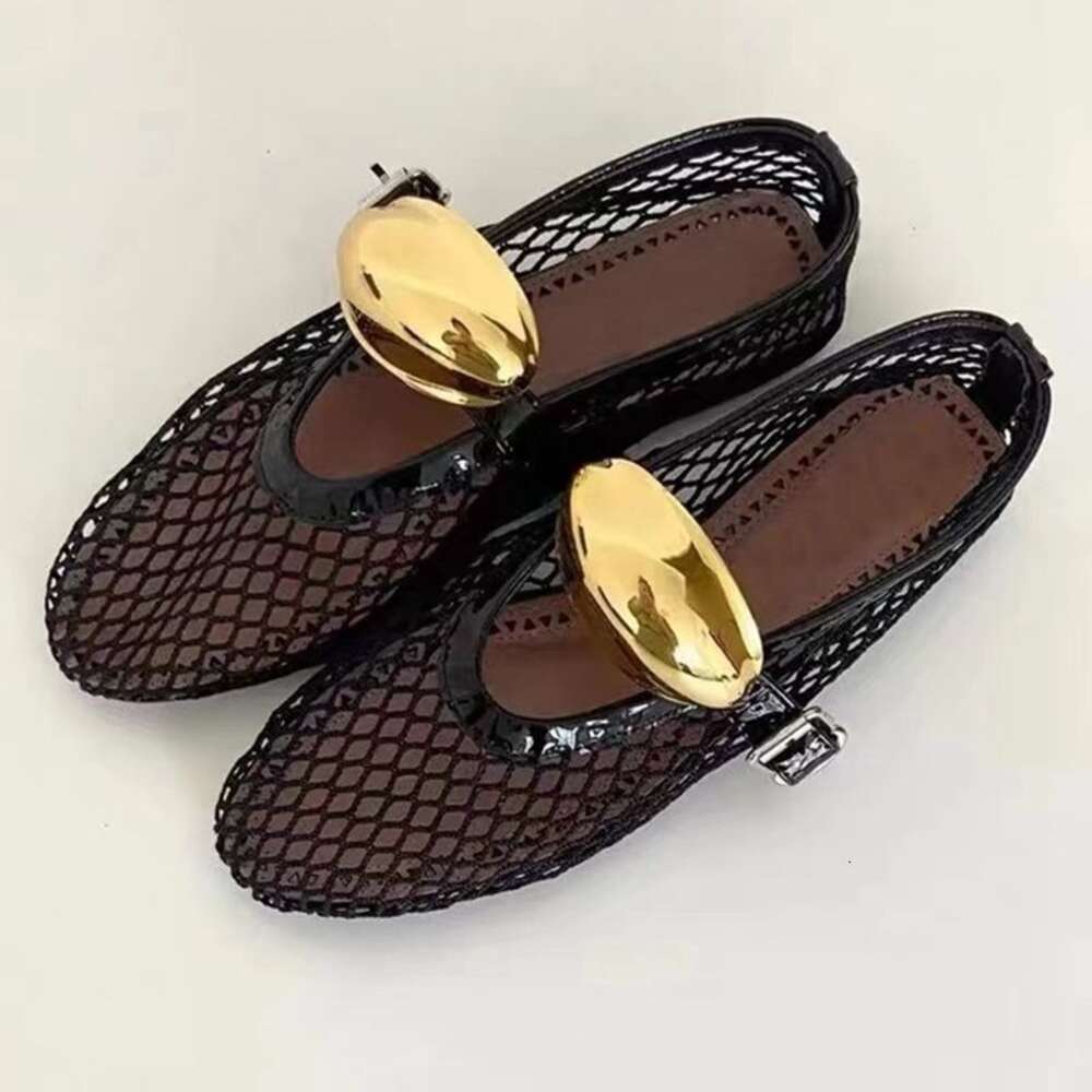Round headed niche fish mesh hollowed out ballet for women's 2024 summer new fashionable and simple flat bottomed belt buckle single shoes