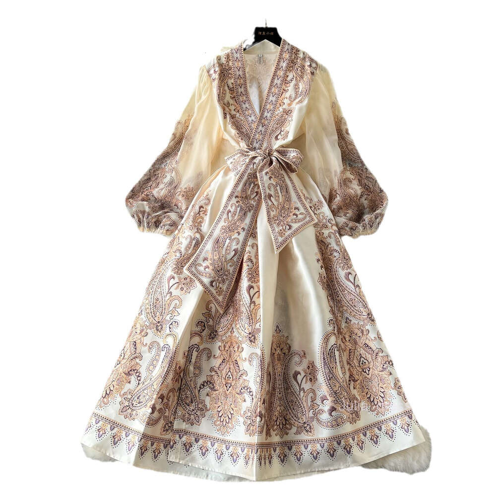 High end socialite dinner party dress women can wear a dress on weekdays with a waistband and a one-piece dress