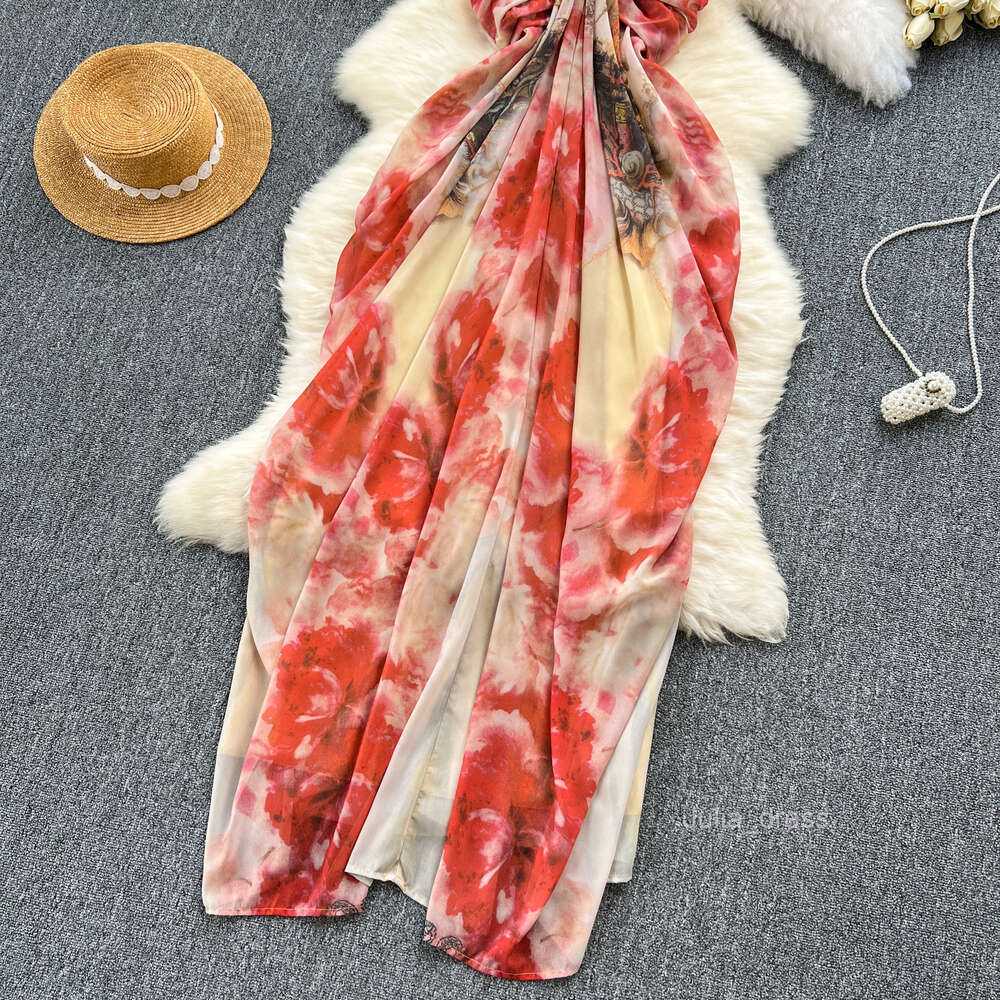 Retro French niche atmosphere vacation style strapless dress design printed slim fit long suspender dress for women