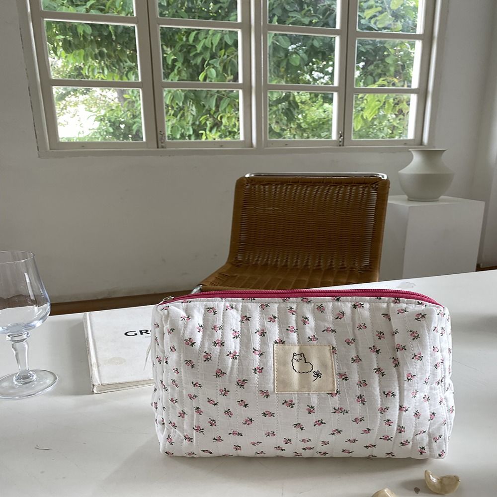 Floral Bag Quilted Storage Makeup Bag Pouch Toiletry Bags Cosmetic smile