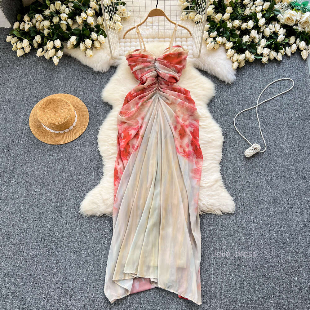 Retro French niche atmosphere vacation style strapless dress design printed slim fit long suspender dress for women