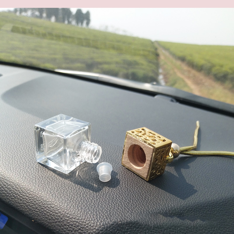 Car Perfume Hanging Square Glass 8ML Empty Diffuser Bottle - Pendant Style for Auto Fragrance Lightweight Design S25716
