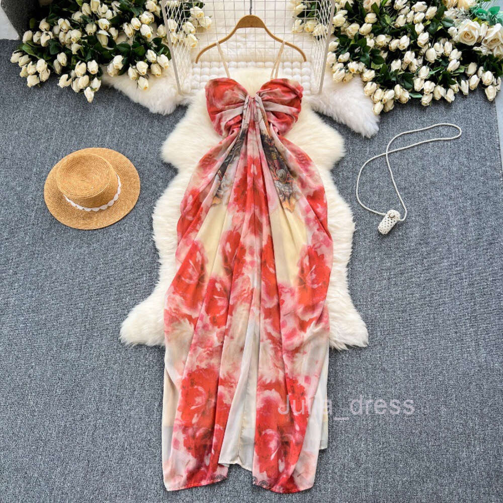 Retro French niche atmosphere vacation style strapless dress design printed slim fit long suspender dress for women
