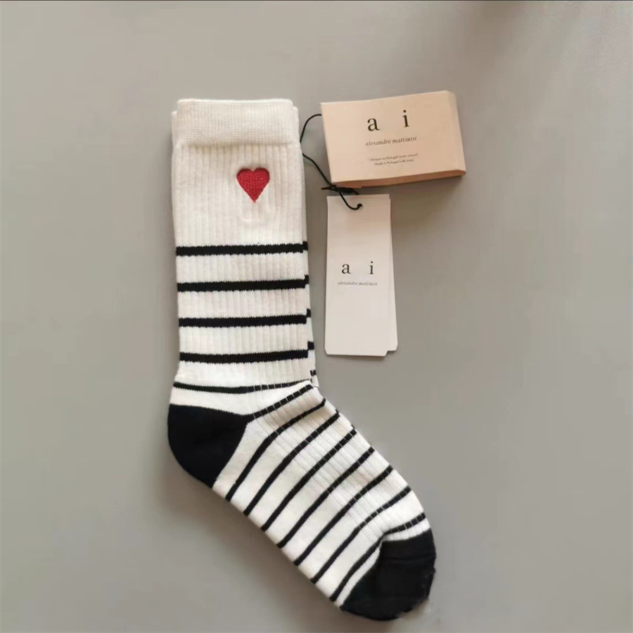 Stylish Unisex Sports Letter Print Cotton Mid Tube Socks In 12 Colors For All Seasons