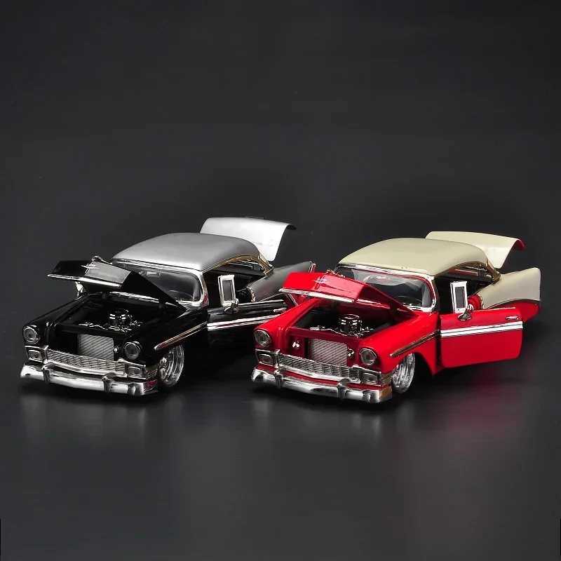 Diecast Model Cars 1 24 1956 BEL AIR High Simulation Diecast Car Metal CHEVY Alloy Model Car Gift Collection