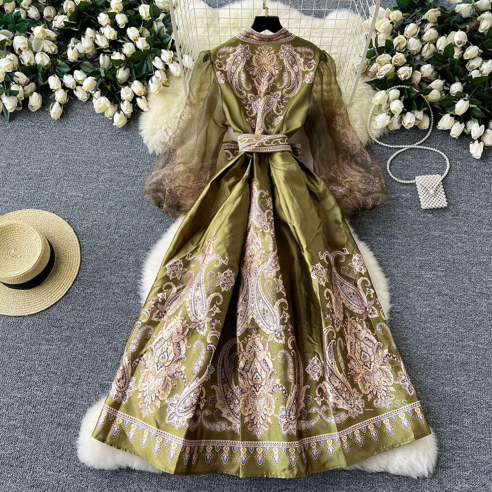 High end socialite dinner party dress women can wear a dress on weekdays with a waistband and a one-piece dress