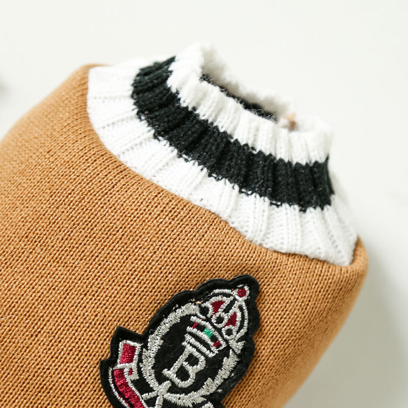 Autumn winter pet clothes knitted vest V-neck college style vest teddy Bichon dog clothes 2022 New Design Hot Sale pet clothing