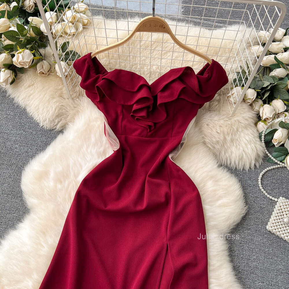 Red dress for women in 2024 new niche ruffled edge one shoulder slim fit long slit dress toasting gown