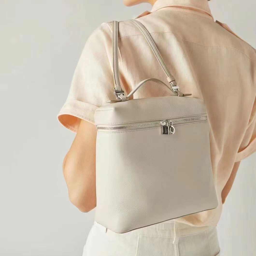 Backpack Book Bag Cowhide Handbag Double Shoulder School Bag Womens Lor Pian Large Capacity Bag Designer Handbag Mirror Quality Solid Color Minimalist 26CM