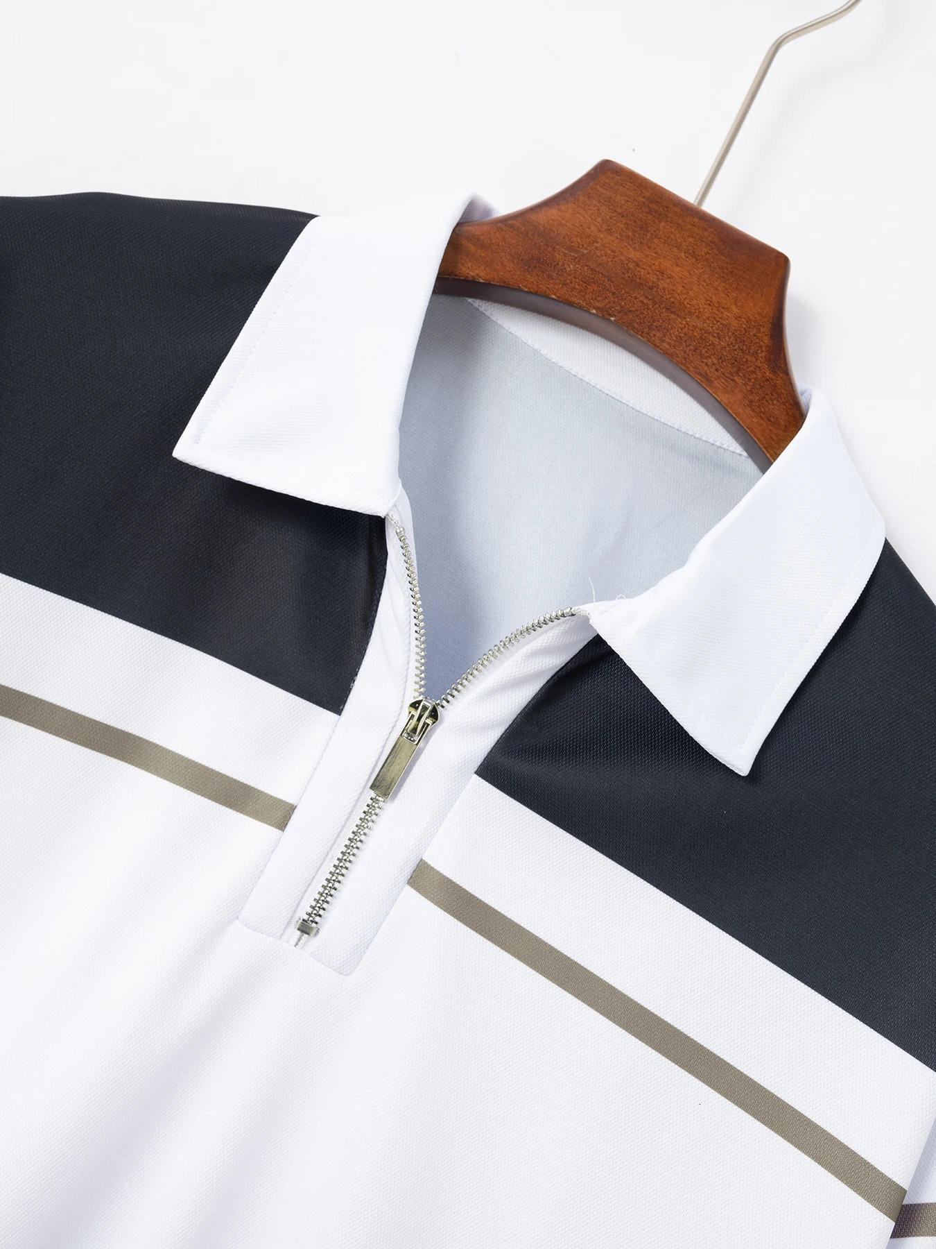 2024 Summer Short Sleeved Polo Shirt Men Casual England Style Stripe Printing TShirt Breathable Clothing Top 240513