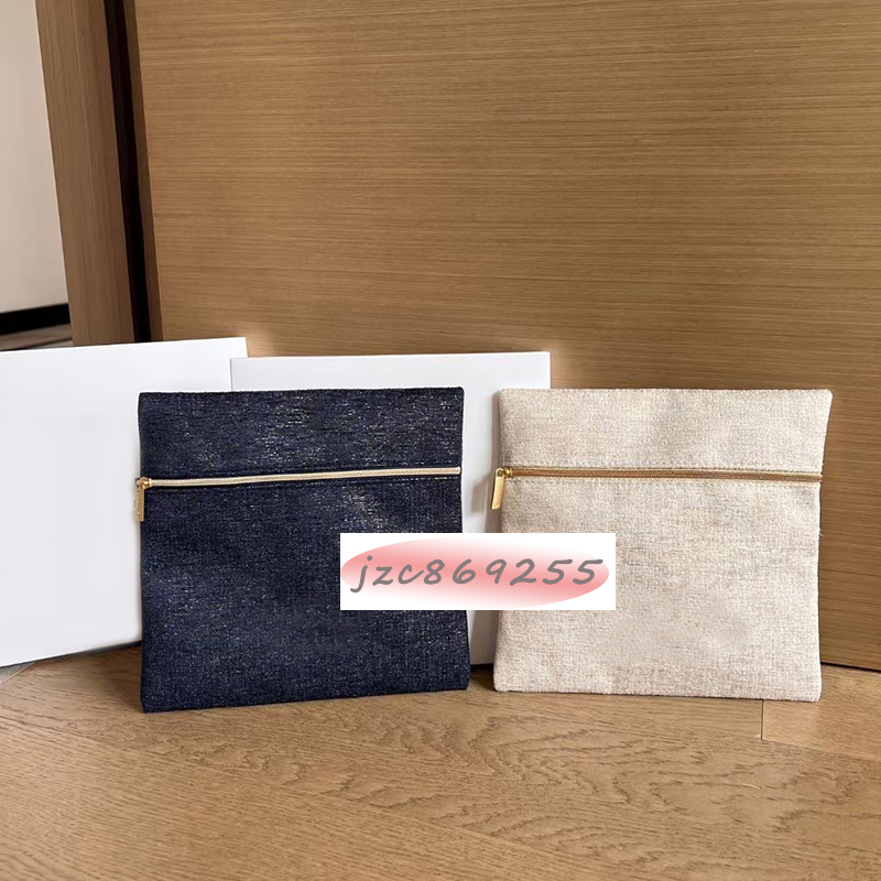 19X20CM Fashion glitter storage bags classical pouch beaute cosmetic bag VIP gifts including gift box exquisite gifts