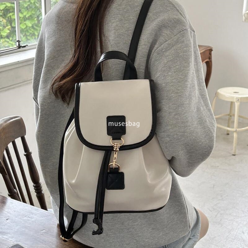 High quality backpack for men and women designer bag for fashion and leisure simple and versatile flip top large capacity backpack