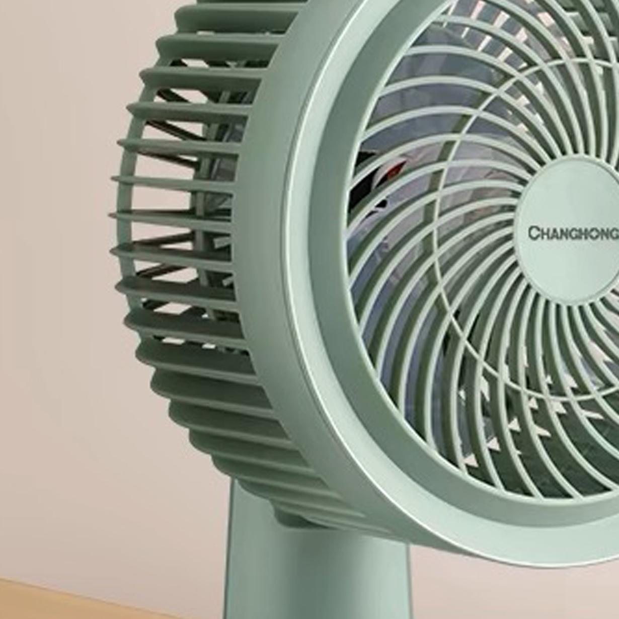 Air circulation fan, household electric fan, large wind power desktop light sound fan, small shaking head fan green