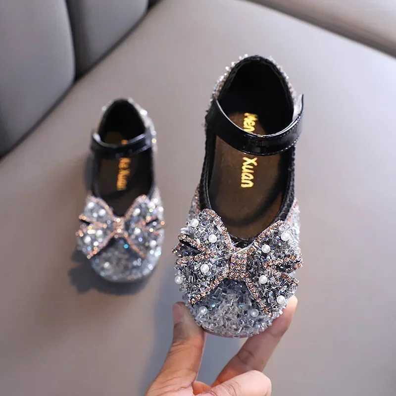 Sandals Sandals Childrens Leather Shoes Shallow Princess Shoes for Girls Fashion Pearl Elegant Kid Mary Jane Shoes for Party Wedding Flat Shoes WX5.28
