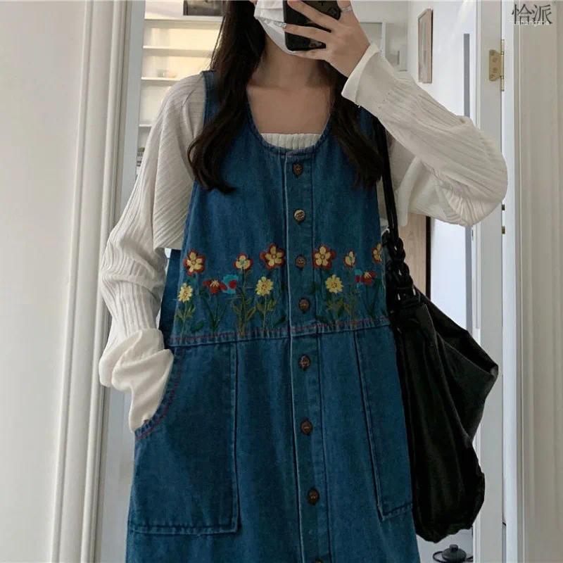 Casual Dresses Japan Style Embroidery Suspender Denim Dress Women Spring Autumn Single Breasted Pocket Mid Long Skirt Oversized Vintage