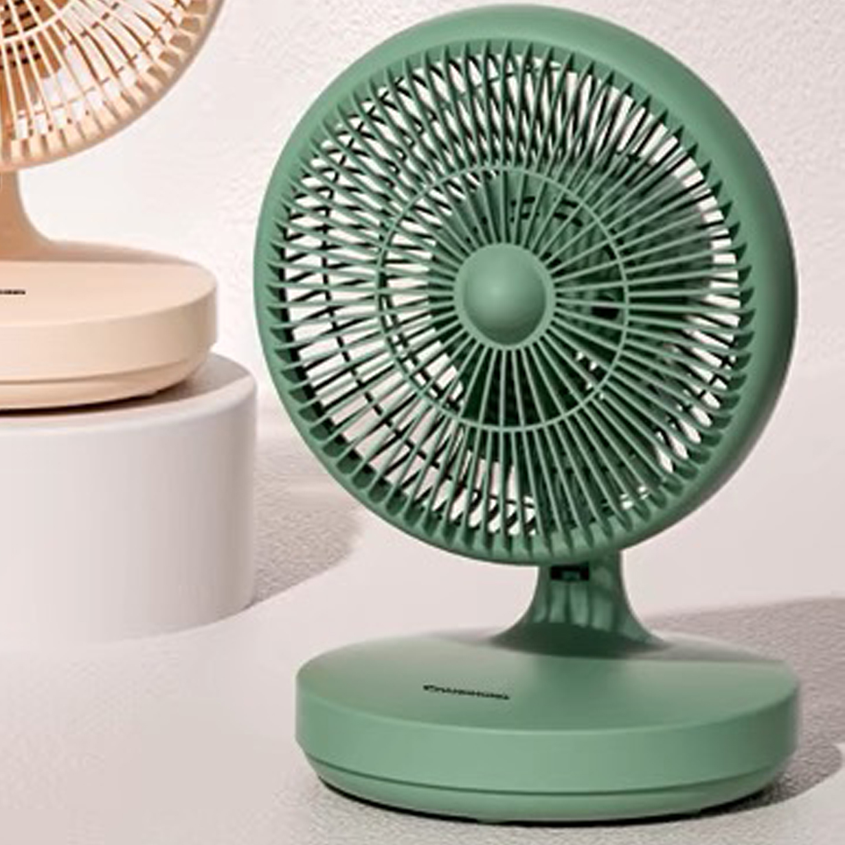 Changhong Electric Fan Mini Bed Office Shake Head Table Fan Household Bedhead Light Sound Desktop Electric Fan green