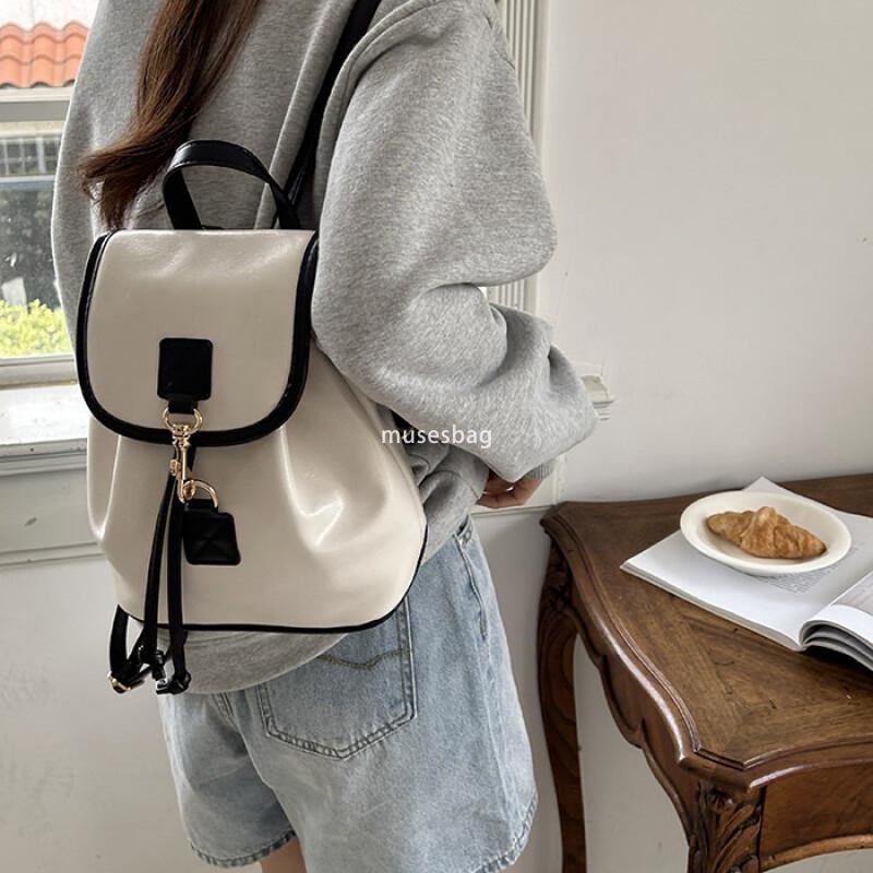 High quality backpack for men and women designer bag for fashion and leisure simple and versatile flip top large capacity backpack