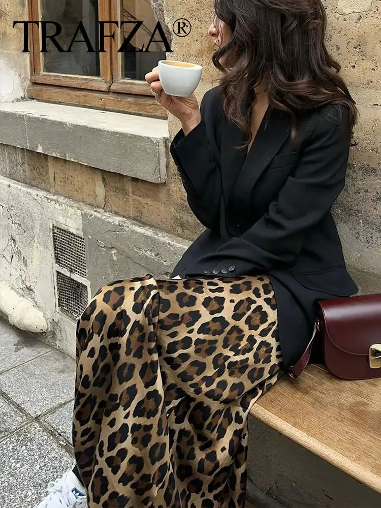 TRAFZA 2024 Women Fashion Leopard Print Skirt Vintage High Waist Midi Skirts Elegant Summer Casual Streetwear 240529