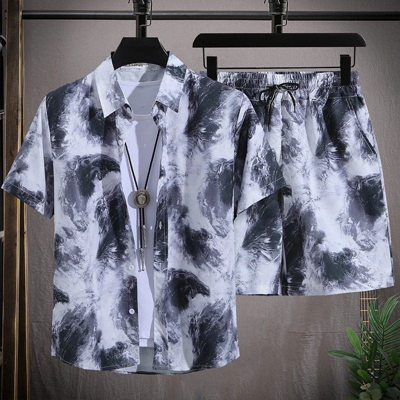Mens Hawaiian Beach Set Single Breasted Short Sleeve Shirt and Shorts Casual Summer Vacation Travel Outfit 240518