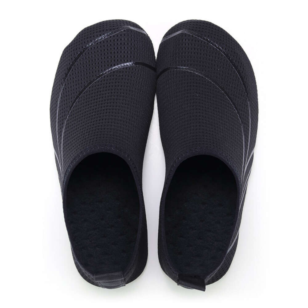 2024 Quick-drying Men Aqua Lightweight Women Water Soft Couple Beach Shoes Summer Anti-slip Casual Sneakers Flexible ddmythur