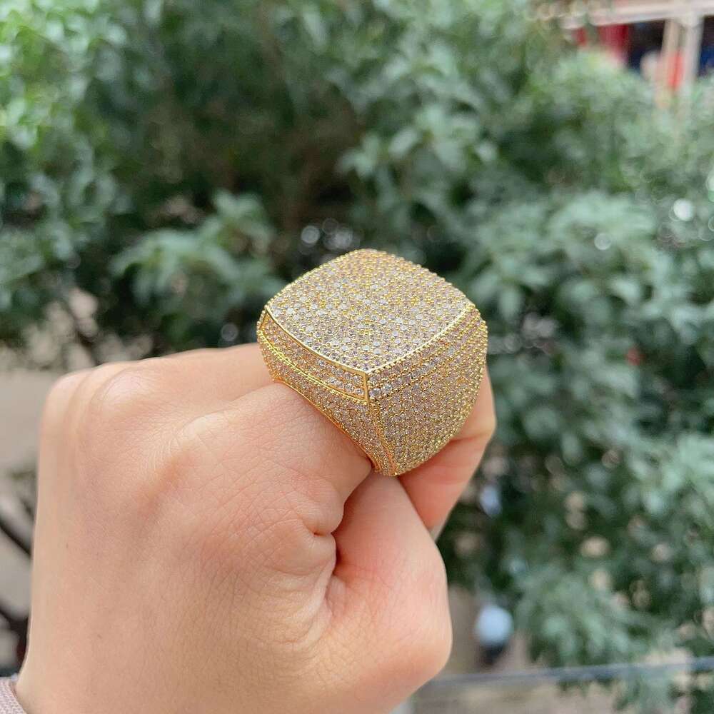 2024 Iced Out Jewelry Vvs Moissanite Men Hip Hop Real Gold Hiphop Gemstone Rings Zf Round m Champion Ring