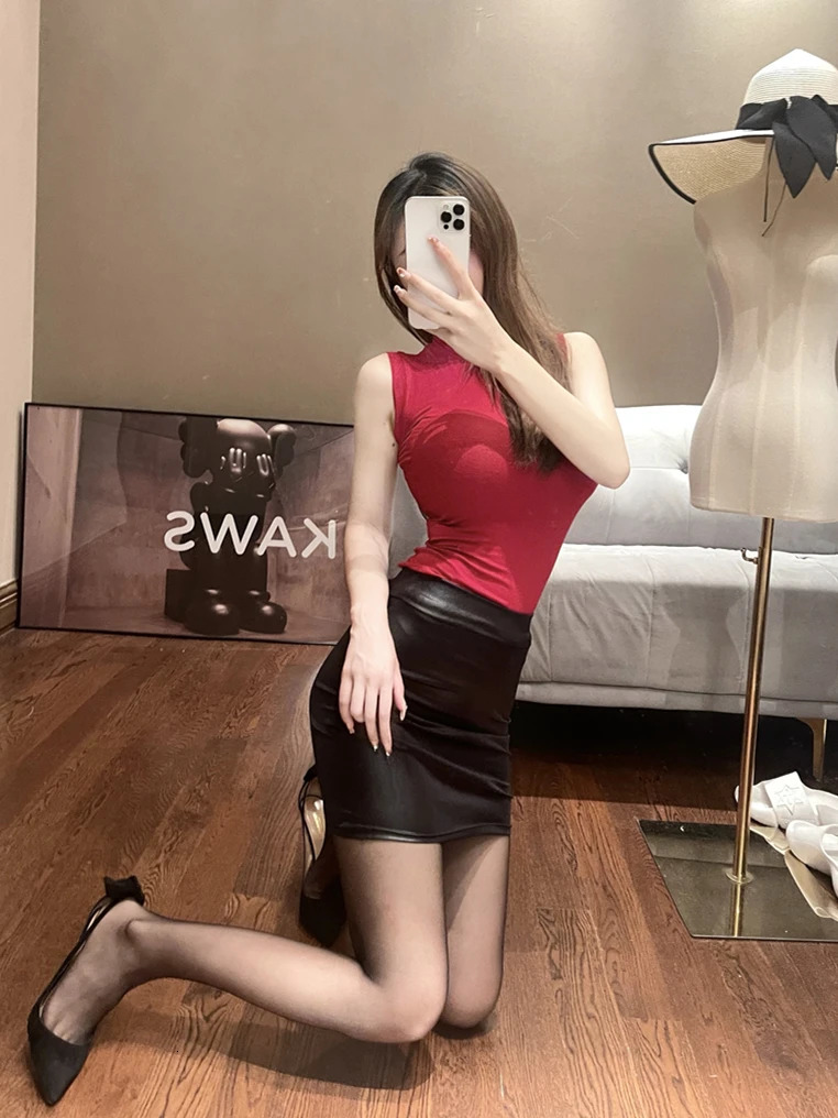 WOMENGAGA Leather Matte Slim Mini Sexy Fashion PU Short High Waist Skirt Korean Nightclub Streetwear Wholesale Clothes 7ST 240529